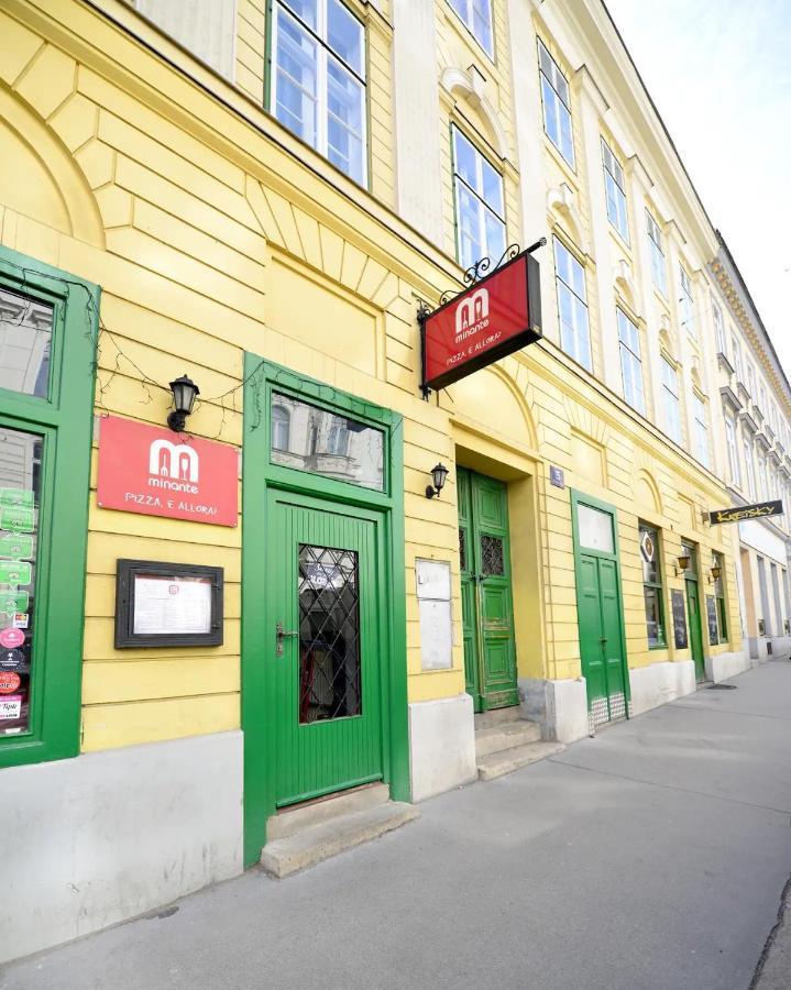 Renovated & Cozy - Close To Museumsquartier Wien Exterior foto